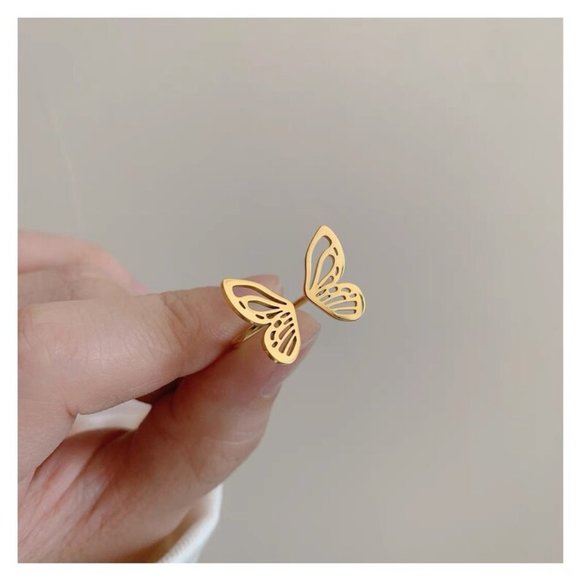 Butterfly Ring | Statement Gold Ring| Chunky  Butterflies ring| Adjustable ring - Picture 1 of 4